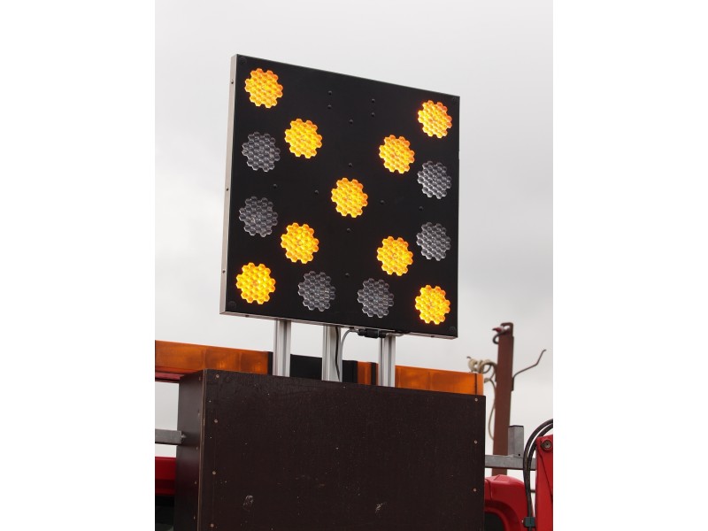 LK9 Lodret hæve- og sænkesystem 105x105 cm